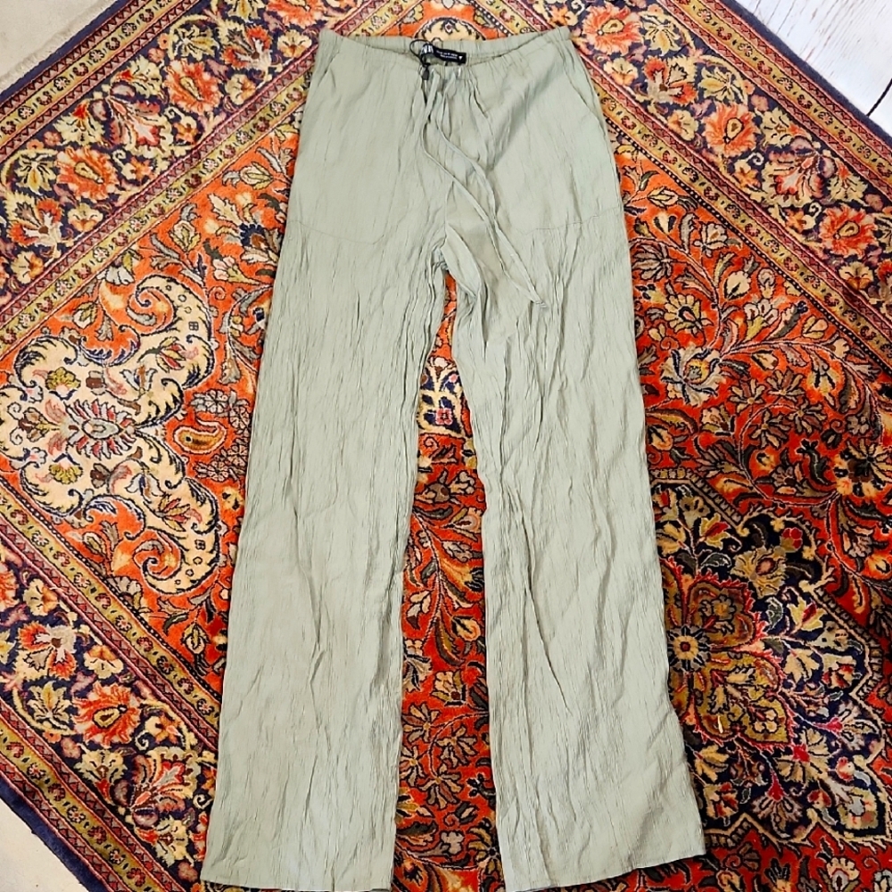Zara Light Olive Green Flowy Wide Leg Pants Lightweight XS Viscose Blend - Picture 1 of 8